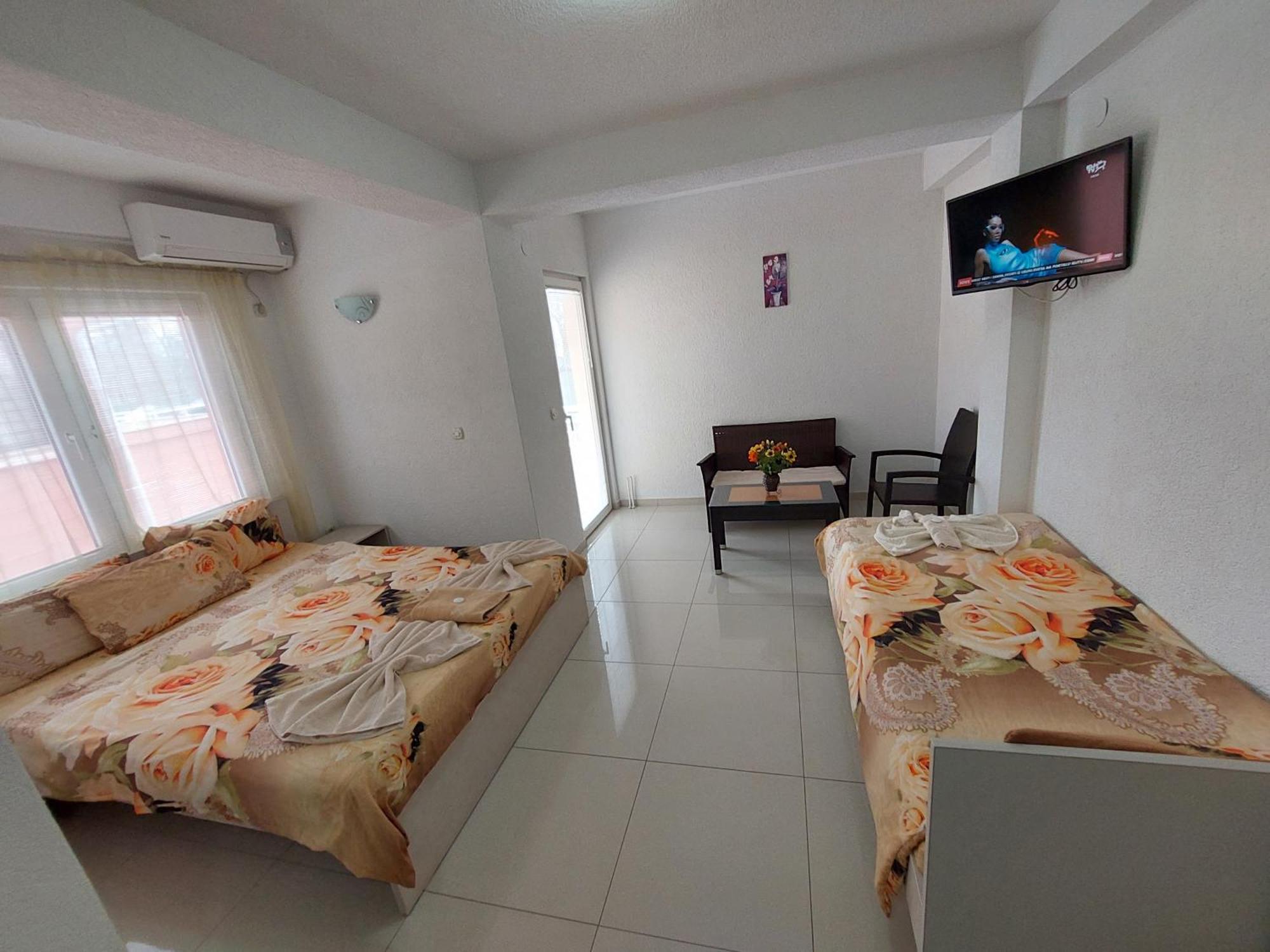 Villa & Apartments Antigona Ohrid Bagian luar foto